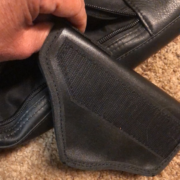 COPY - NWT concealed carry black purse in excellent shape - Picture 10 of 12